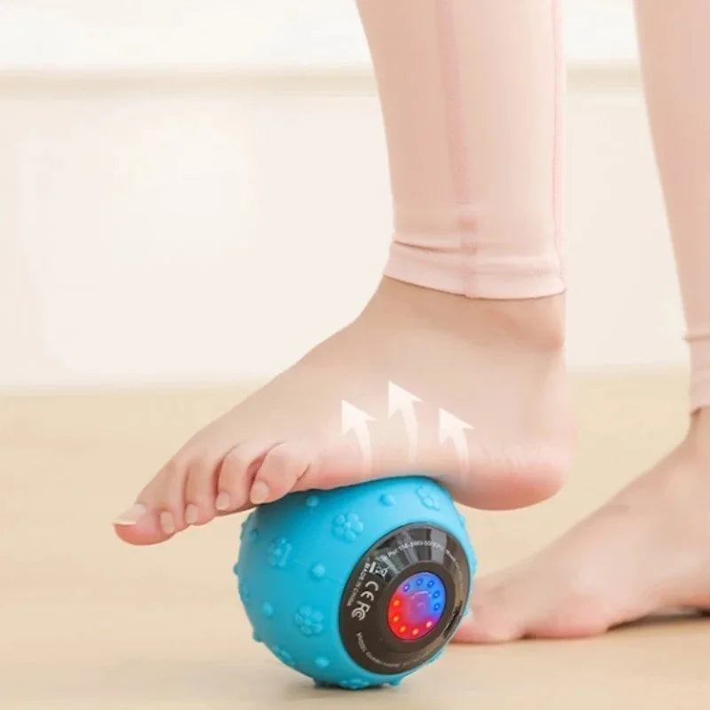 Rechargeable 5 Gears Vibrating Massage Ball Portable Peanut Massager Vibrating Foam Roller for Fitness Mobility Yoga Relaxation