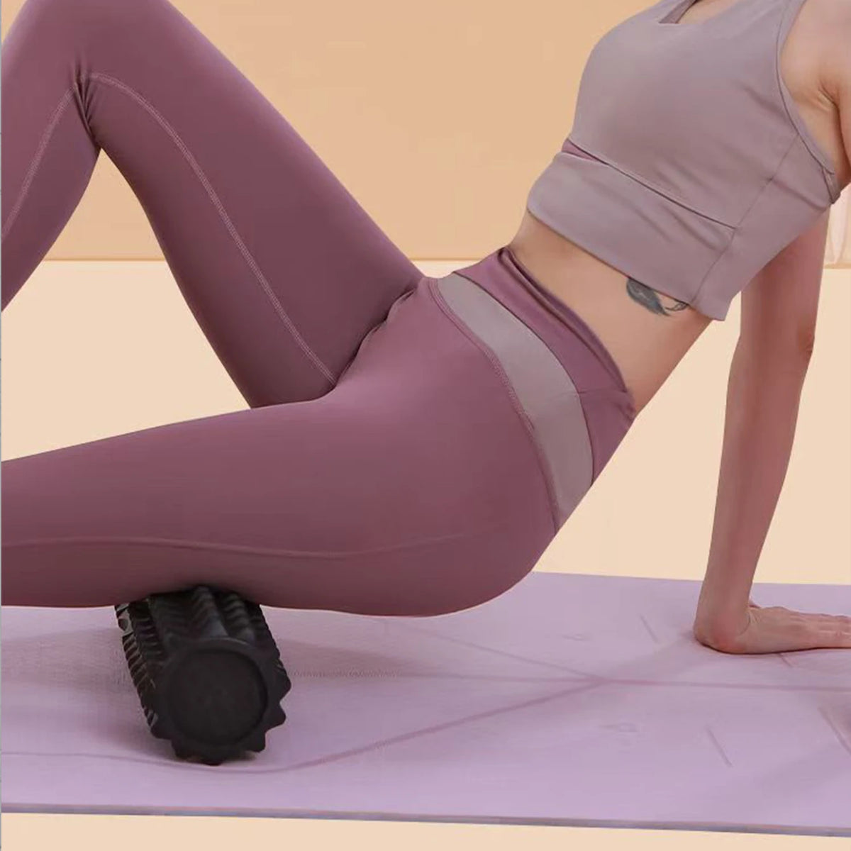 Crescent Solid foam axis 45*13cm yoga post ideal for fitness, yoga, Pilates and muscle relaxation